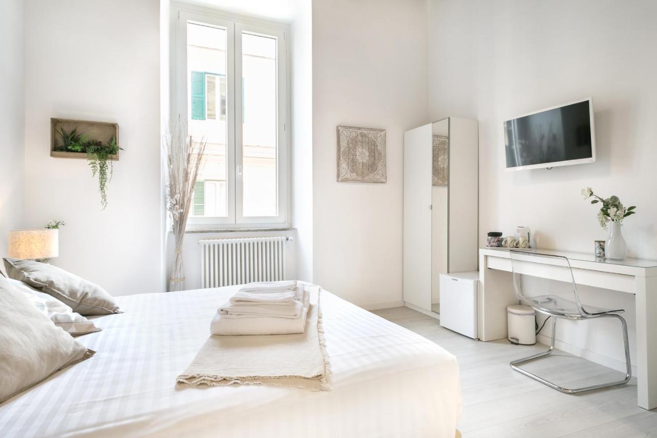 White Ostilia Guesthouse Рим Екстер'єр фото