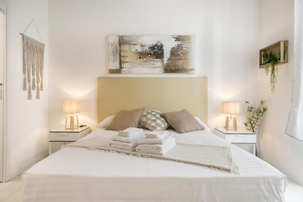 White Ostilia Guesthouse Рим Екстер'єр фото