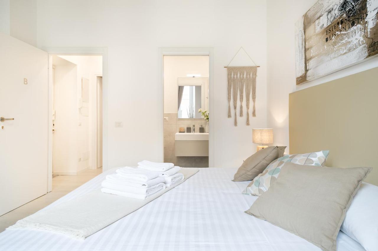 White Ostilia Guesthouse Рим Екстер'єр фото